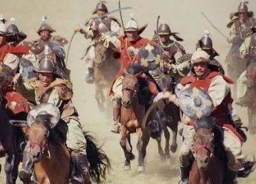 铁木真统一蒙古后，在政治方面有哪些成就？