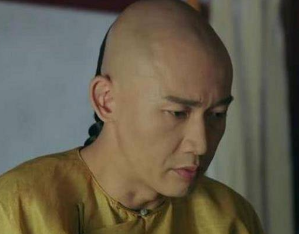 弘曕怎么被父亲雍正过继给堂叔当儿子？