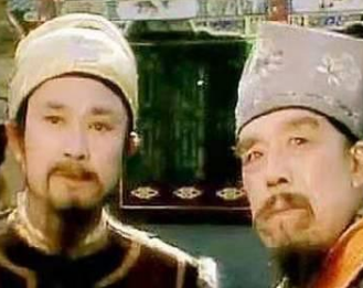 红楼梦为何说荣国府大房贾赦、二房贾政分家？从哪可以看出来？