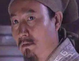 水浒传晁盖等人上梁山之后为何选择火拼王伦？原因是什么？