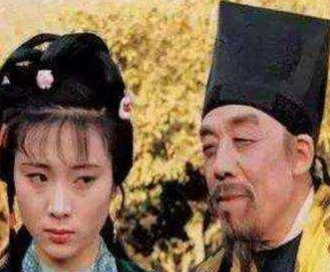 红楼梦中贾赦讨要鸳鸯与王夫人之间有何关系？