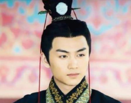 杀侄子辱嫂子，此荒唐皇帝是谁？