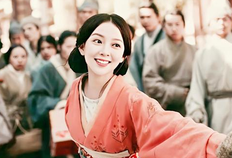 曹操是为了诅咒才把三个女儿嫁给汉献帝 曹操真正的动机是什么