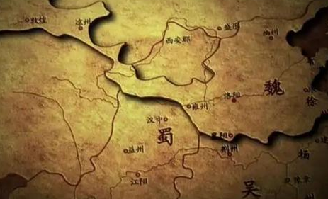 东汉末年分明有四个国家 罗贯中为什么只写了其中三个