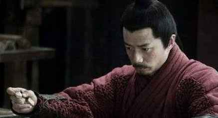 韩信当初选择谋反的话 韩信能不能推翻汉朝