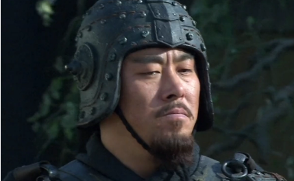 三国时期曹魏将领许褚简介：主要负责曹操的护卫工作