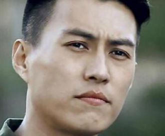 《第一次起飞》是什么剧情？主演阵容豪华