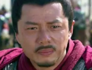 历史上韩信的兵权为何会被刘邦夺走？他为何不反抗?