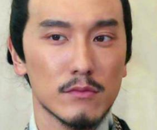 在三国众多谋士中，郭嘉与荀彧二人的实力有何差距？