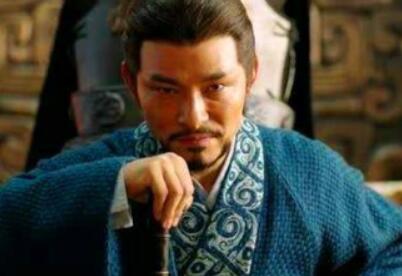 身为曹氏宗族，曹爽为何向司马懿投降呢？