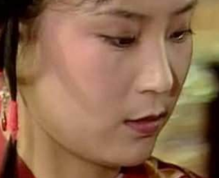 红楼梦众多女孩子中，有哪些人喜欢贾环？