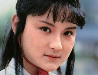 红楼梦宝玉知道秦可卿去世后的是什么表现？为何那么反常？