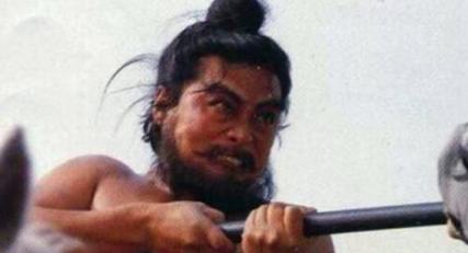 如果许褚遇到黄忠，两人之间的交手会是谁胜谁负？