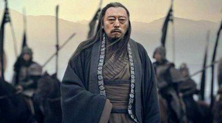 在历史记载中，为何司马懿对诸葛亮的评价是前后矛盾的？