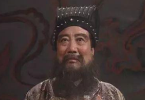 袁绍是如何玩弄权术，将天下搅得一团乱的？