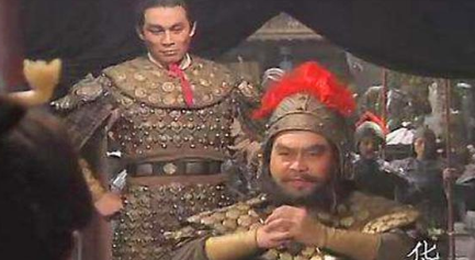 既然关羽能轻易将华雄斩杀，换作河北四庭柱又当如何？