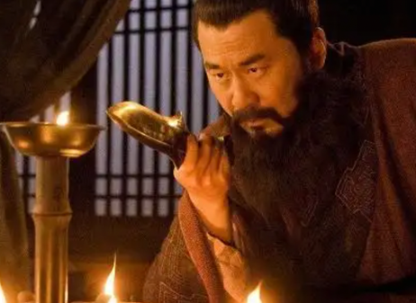 都说曹操是一个奸雄 跟随曹操的人为何那么多