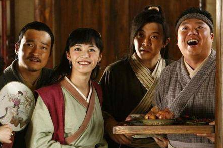 古人吃完饭后丢下银子就走 电视剧演的都是真的吗