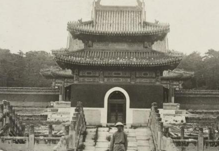 清朝侍卫负责保卫皇帝安全 他们手里的权力有多大