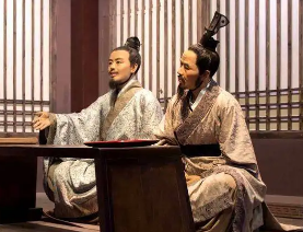袁乔：东晋时期将领、谋士，长期担任桓温的属官和谋士