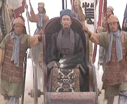 诸葛亮打仗明明可以骑马上阵 诸葛亮为何非要坐轮椅
