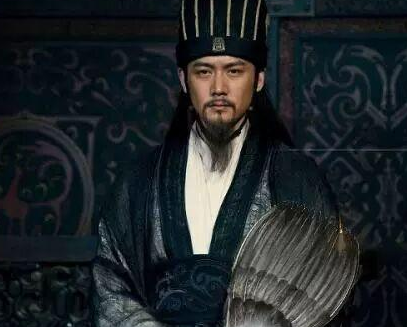 诸葛亮被封侯的原因是什么 刘备为何托孤给他