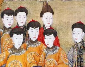 清朝时期，后宫嫔妃死后她们的遗物时如何处理的？