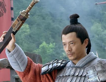 韩信在攻下齐国之后 韩信为什么还要向刘邦求封假齐王