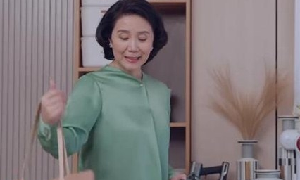 《她们的名字》任多美婆婆是谁 什么样的人