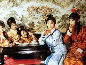 红楼梦中，袭人为什么将醉酒的芳官扶到贾宝玉旁边？
