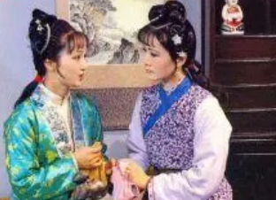 红楼梦中麝月笨吗？她为什么能留到最后？