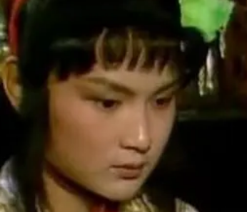 红楼梦中袭人被宝玉踹了一脚后，发生了哪些变化?