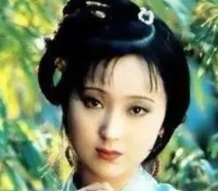 红楼梦中黛玉为何会比宝钗受欢迎？原因是什么？