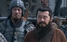曹操一生中以少胜多的两场战役分别是？