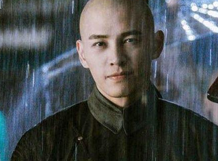 乾隆为什么对弘昼如此偏爱和袒护 弘昼有什么优势之处