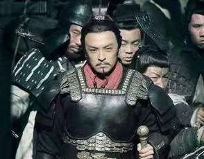 秦惠文王在位期间可以分为哪两个阶段？他为秦国做出哪些贡献？