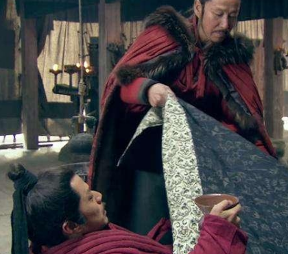 韩信作为将军手里有数十万军队 韩信为何没有自立