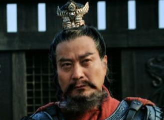 背叛曹操离开许昌后，刘备选择回到徐州的用意是什么？