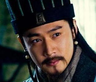 刘备死前选择诸葛亮与李严两位大臣托孤的目的是什么？