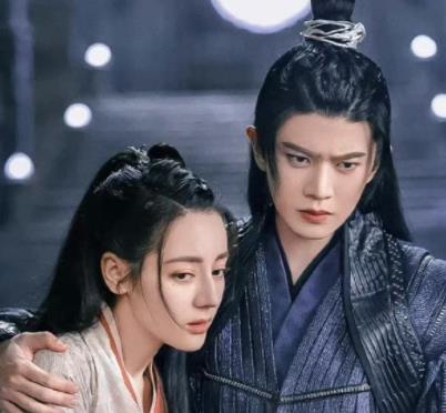 《恰似故人归》长意囚禁阿纪的原因是什么？