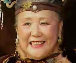 红楼梦清虚观打蘸时，贾府的场面有多大？