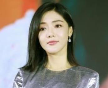 《上有老下有小》主要讲述了什么故事？
