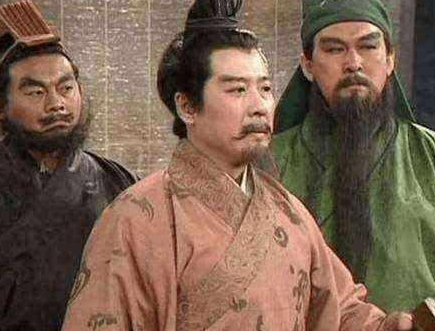 关羽去镇守荆州 刘备为何将张飞被闲置在阆中7年