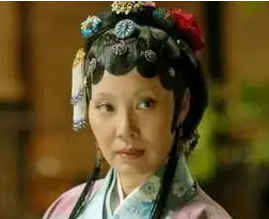 红楼梦中周姨娘s是什么人？她是谁的妾室