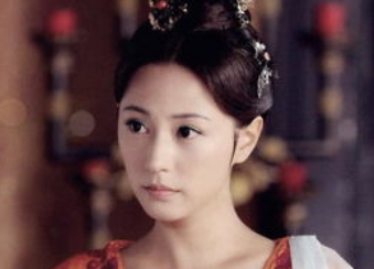 襄阳公主：唐高祖李渊第二女，下嫁窦抗之子窦诞