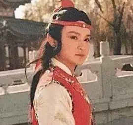 红楼梦中宝玉的思想有何转变?是何表现？