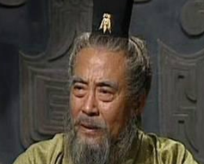陶谦是什么人？他将徐州让给刘备是因为什么？