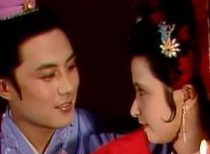 红楼梦中是如何描写王熙凤与贾蓉二人之间的关系的？