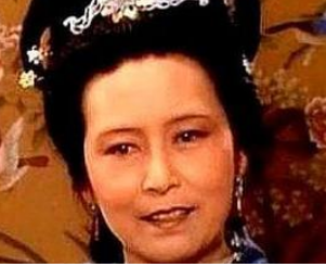 红楼梦中贾母是如何看待和评价袭人的？