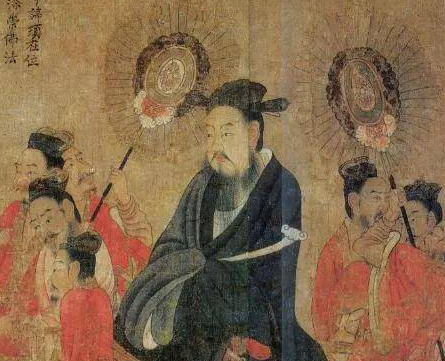 古代皇帝作为最高统治者 皇帝又是防止刺杀或者投毒的